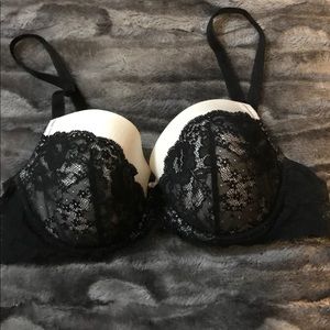 Victoria’s Secret dream angels lined demi bra